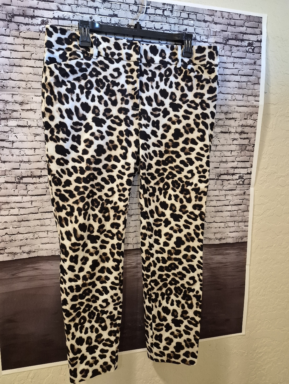 New York & Company Leopard Print Slim Pants Size 12 - Picture 2 of 6